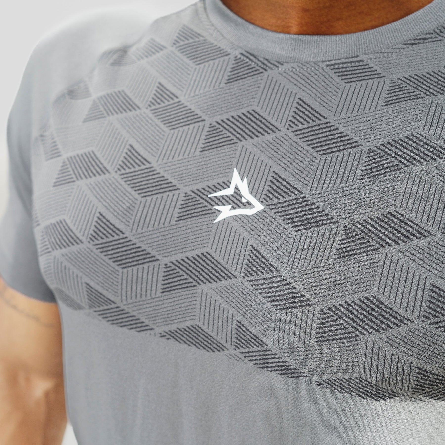 Camiseta Apex Dry Holographic Cinza - Sem Costura