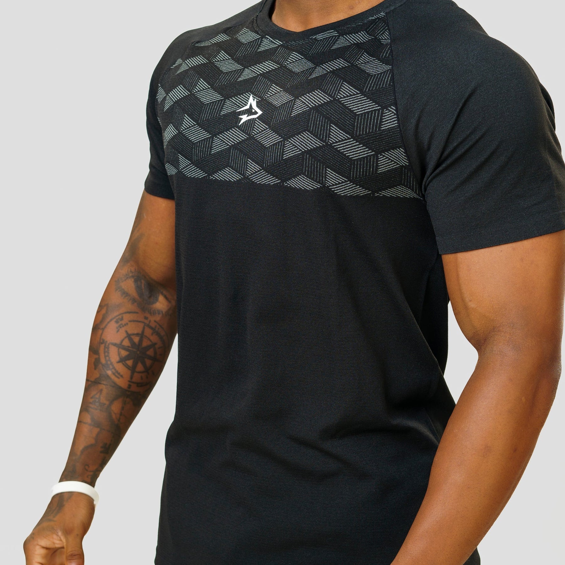 Camiseta Apex Dry Holographic Preto - Sem Costura