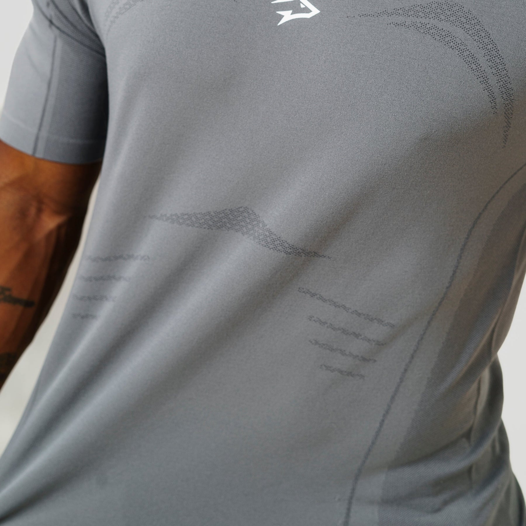 Camiseta Apex Dry Power Cinza - Sem Costura