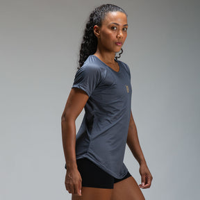 Camiseta Feminina Dry Fit Lobo Geométrico Cinza Sombra