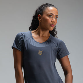 Camiseta Feminina Dry Fit Lobo Geométrico Cinza Sombra